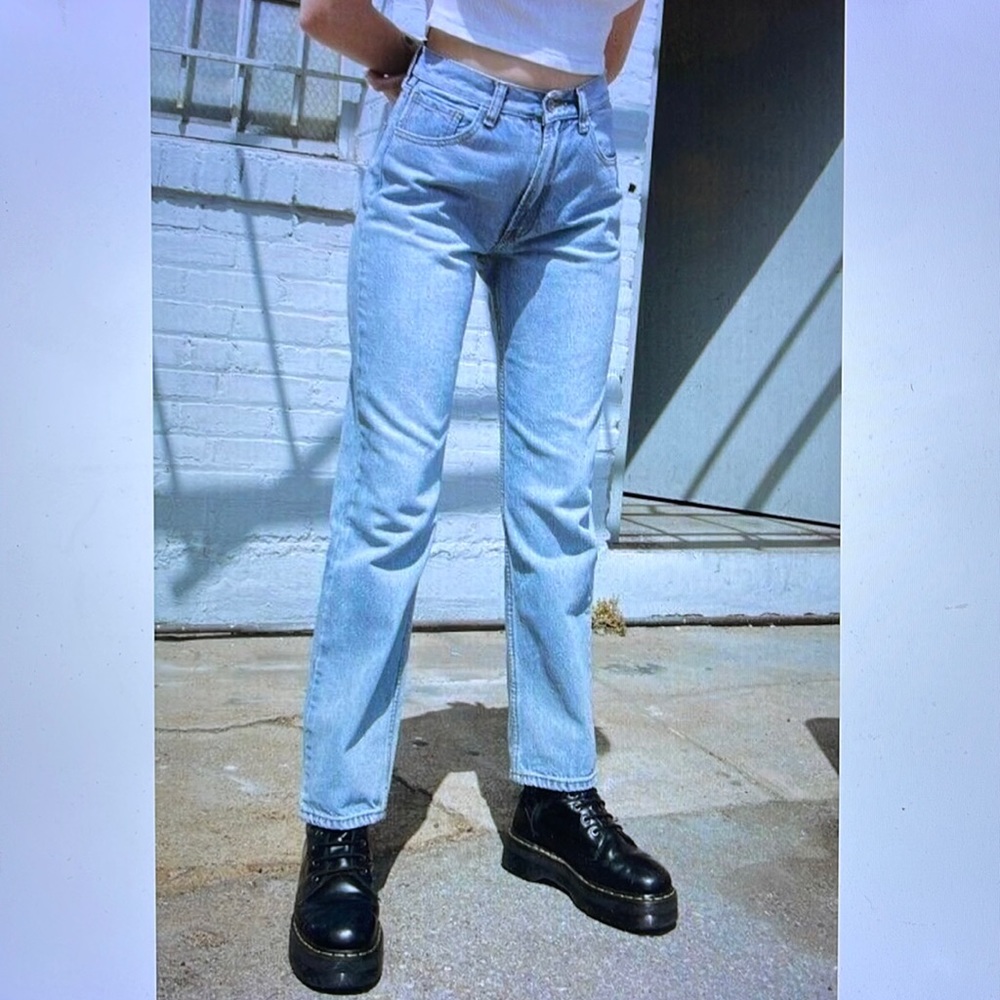 Brandy Melville J. Galt Light Wash High Waisted Jeans